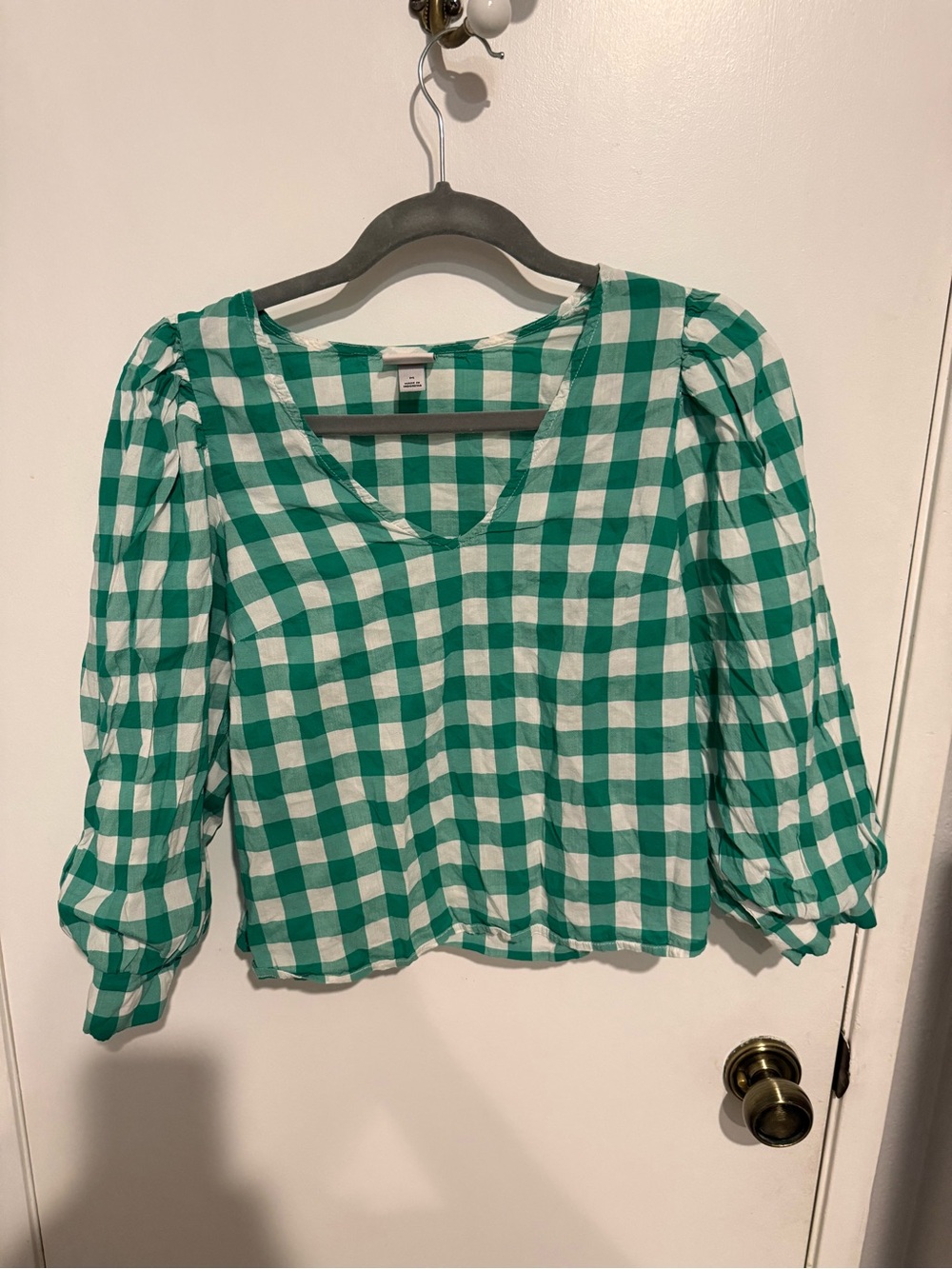 A New Day Green and White Gingham V‑Neck Puff Sleeve Blouse